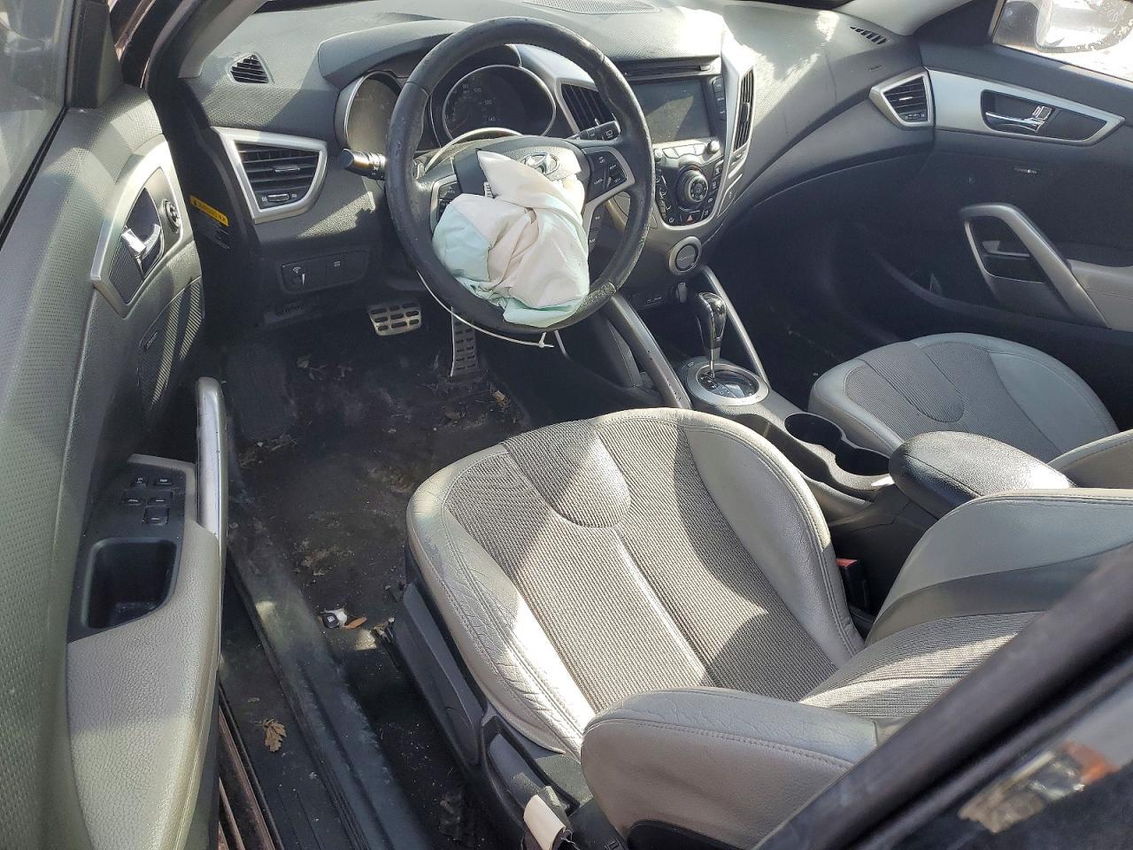 2012 HYUNDAI VELOSTER