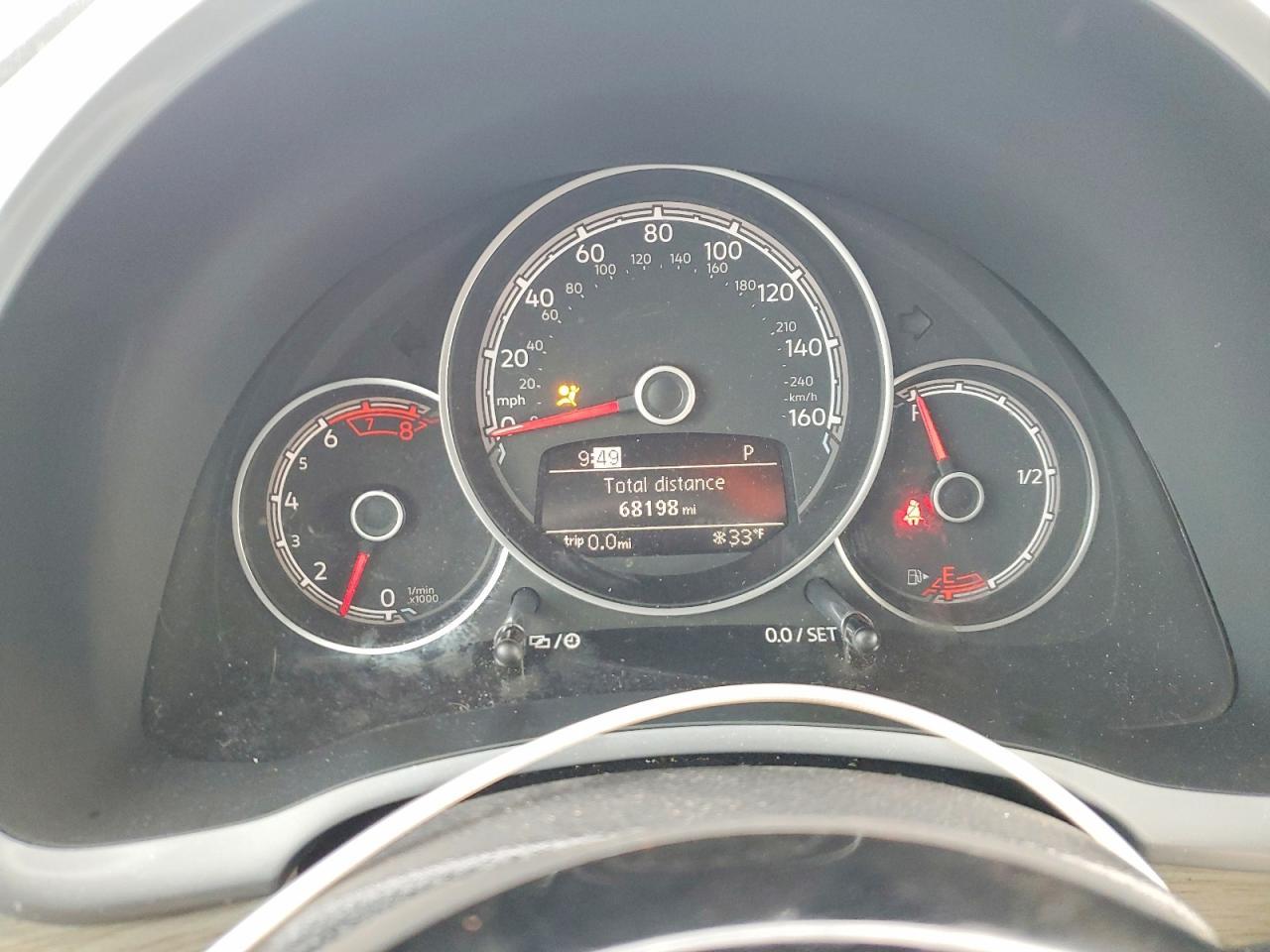 2018 VOLKSWAGEN Beetle