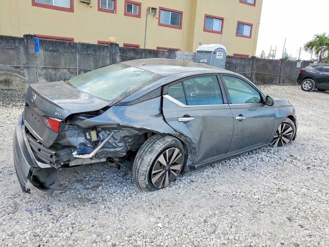 2021 NISSAN ALTIMA