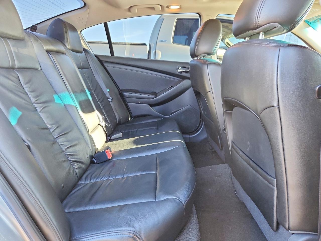 2011 NISSAN ALTIMA