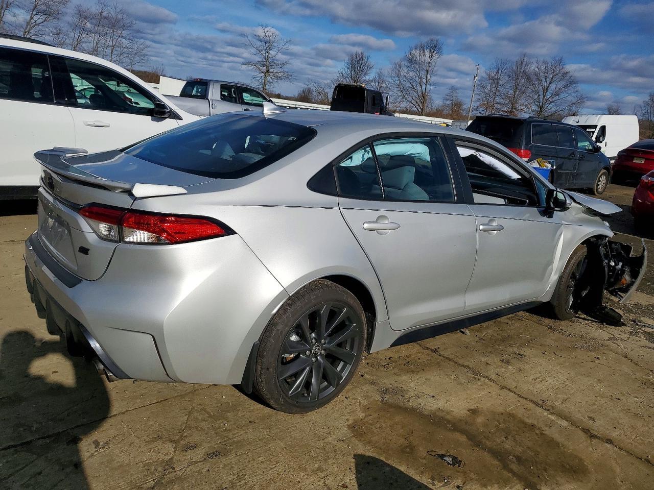 2025 TOYOTA COROLLA