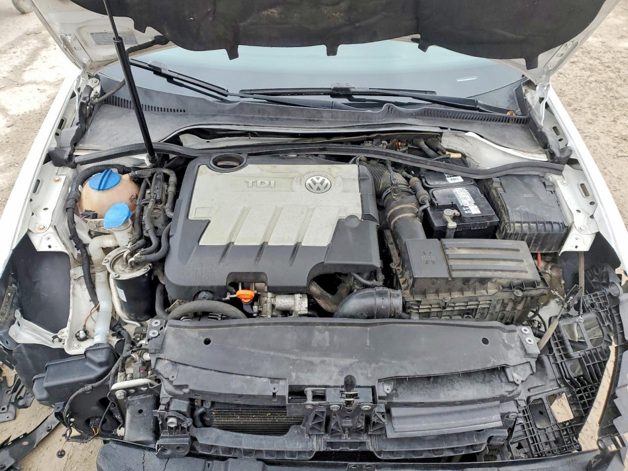 2012 VOLKSWAGEN JETTA
