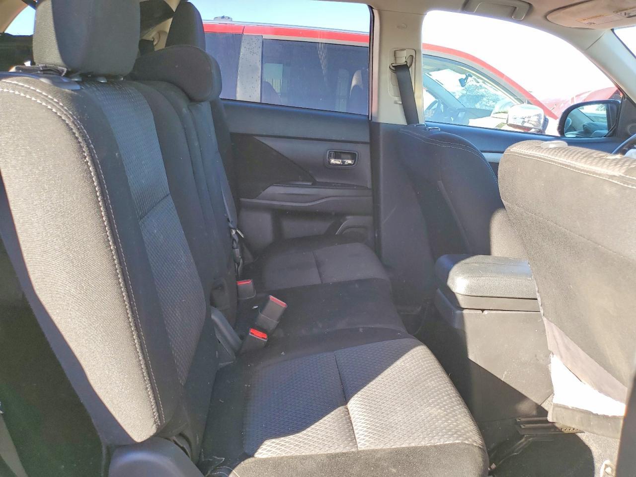 2017 MITSUBISHI outlander
