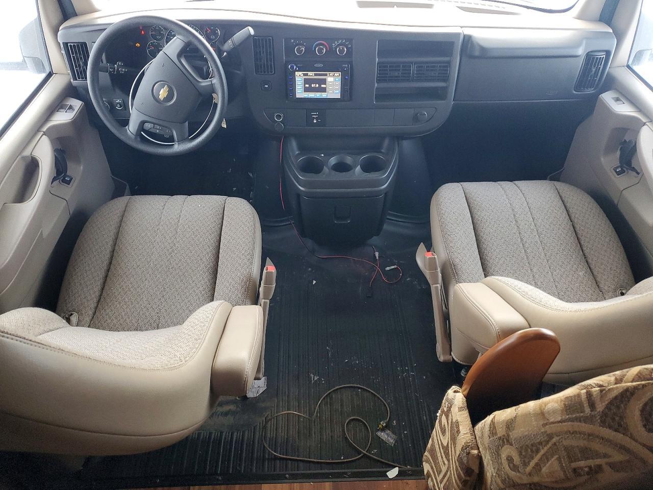 2013 CHEVROLET Express 4500
