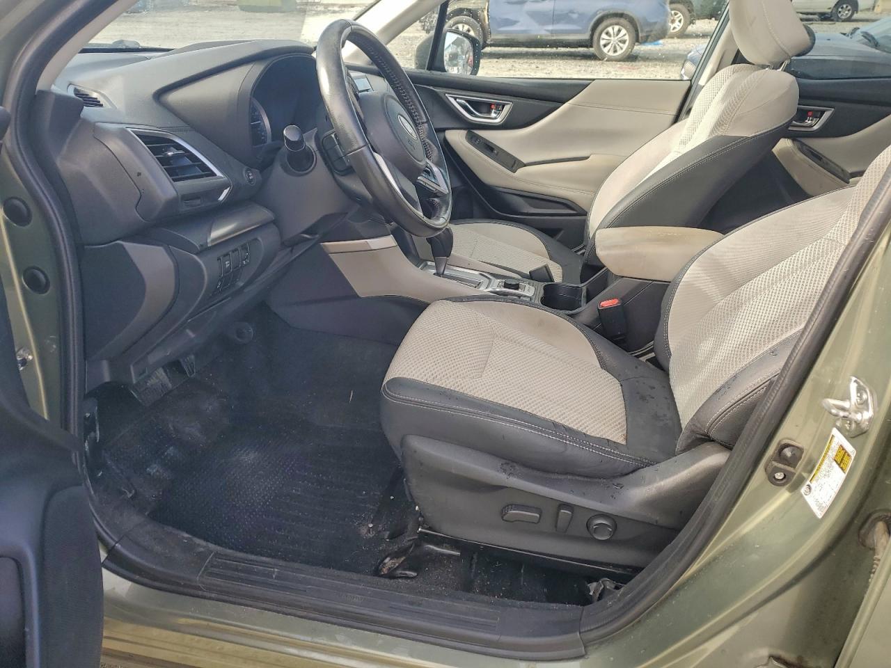 2021 SUBARU FORESTER