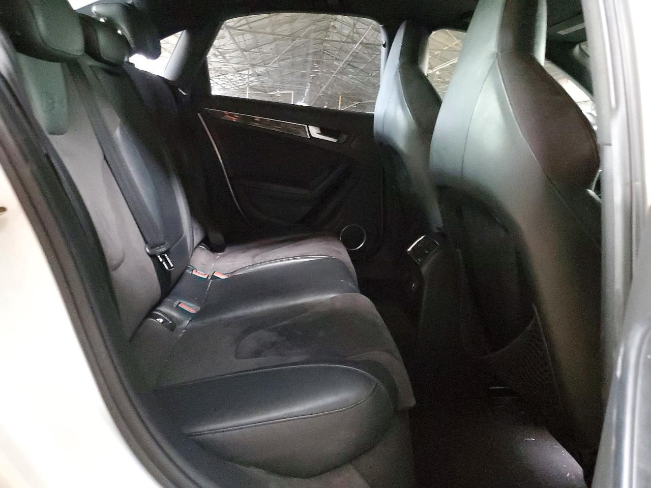 2010 AUDI S4