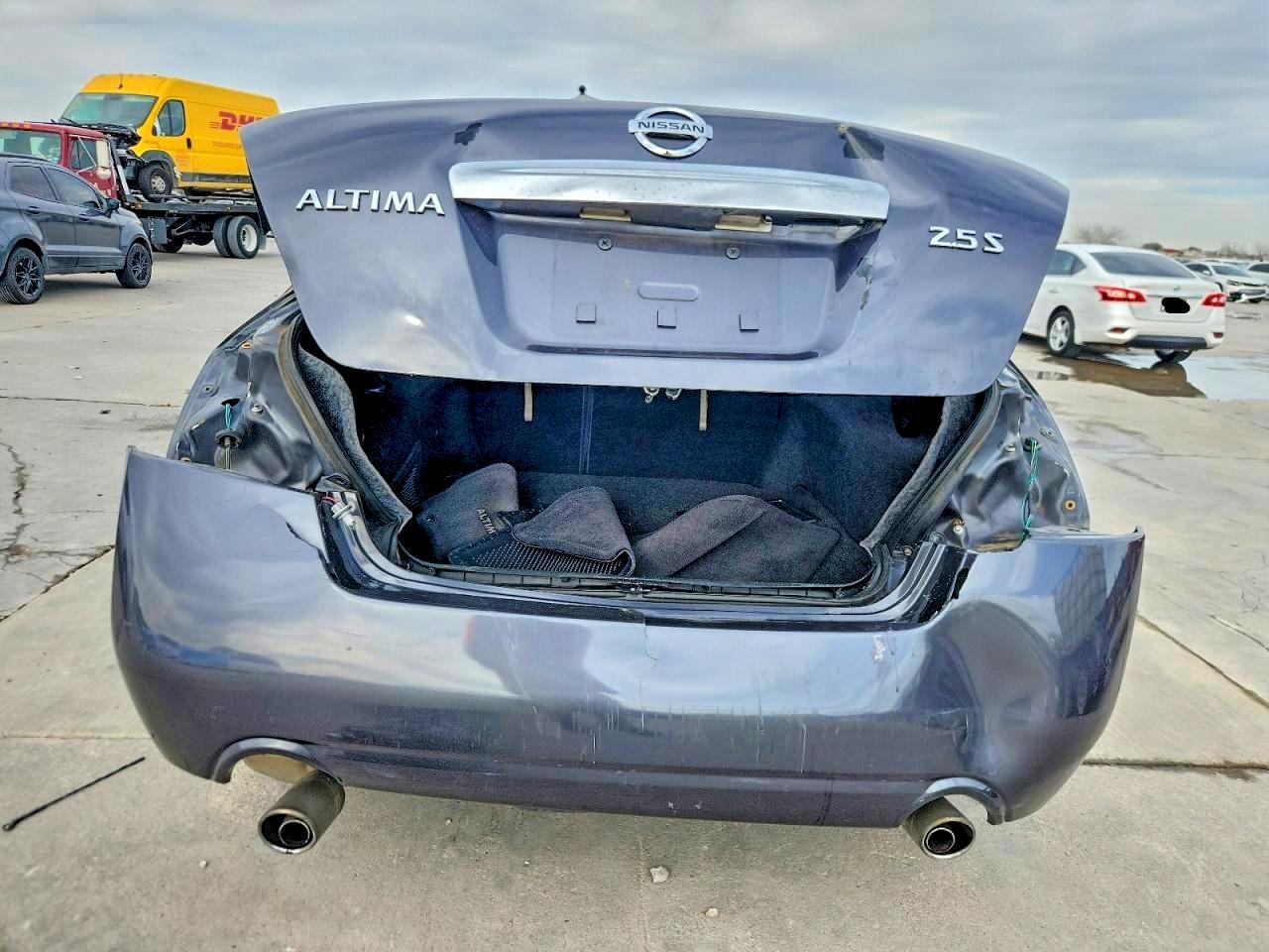 2012 NISSAN ALTIMA