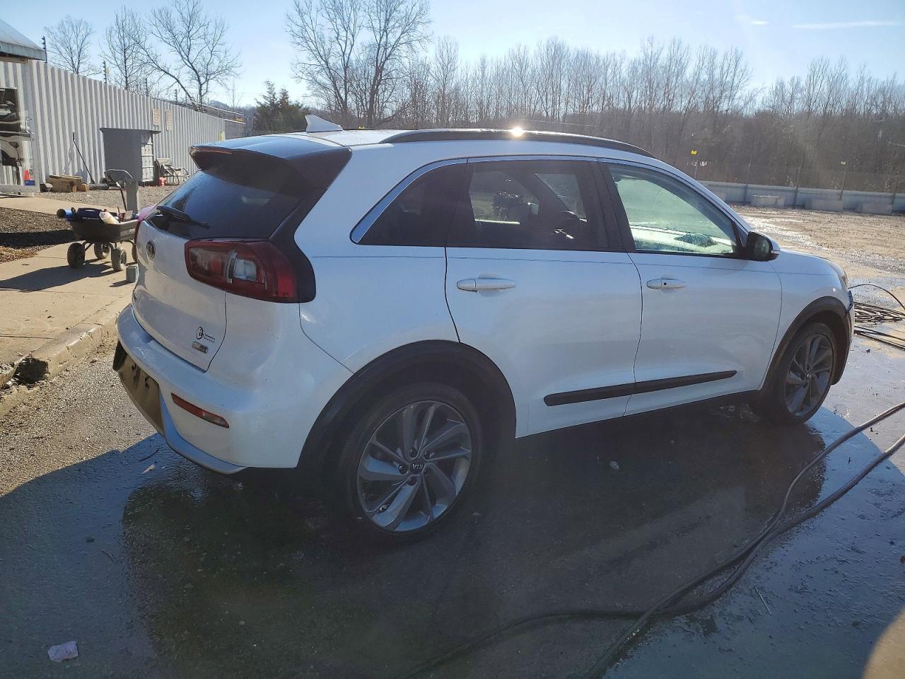 2017 KIA Niro