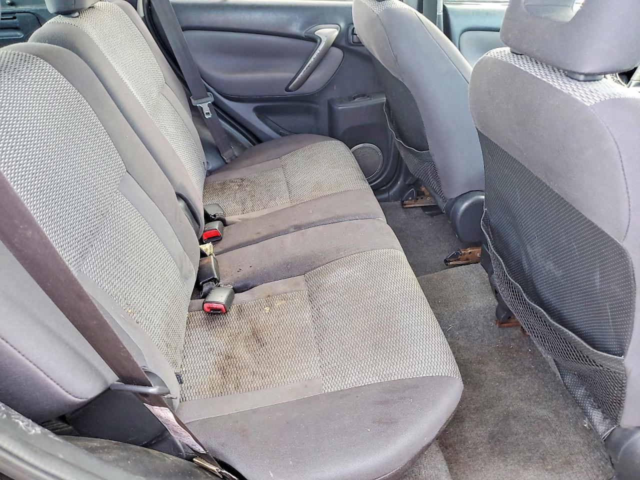 2004 TOYOTA RAV4