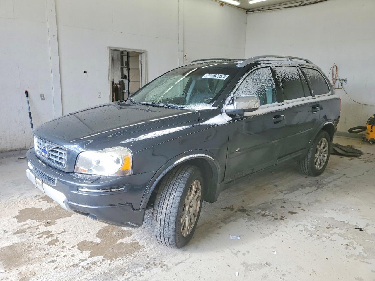 2013 VOLVO XC90
