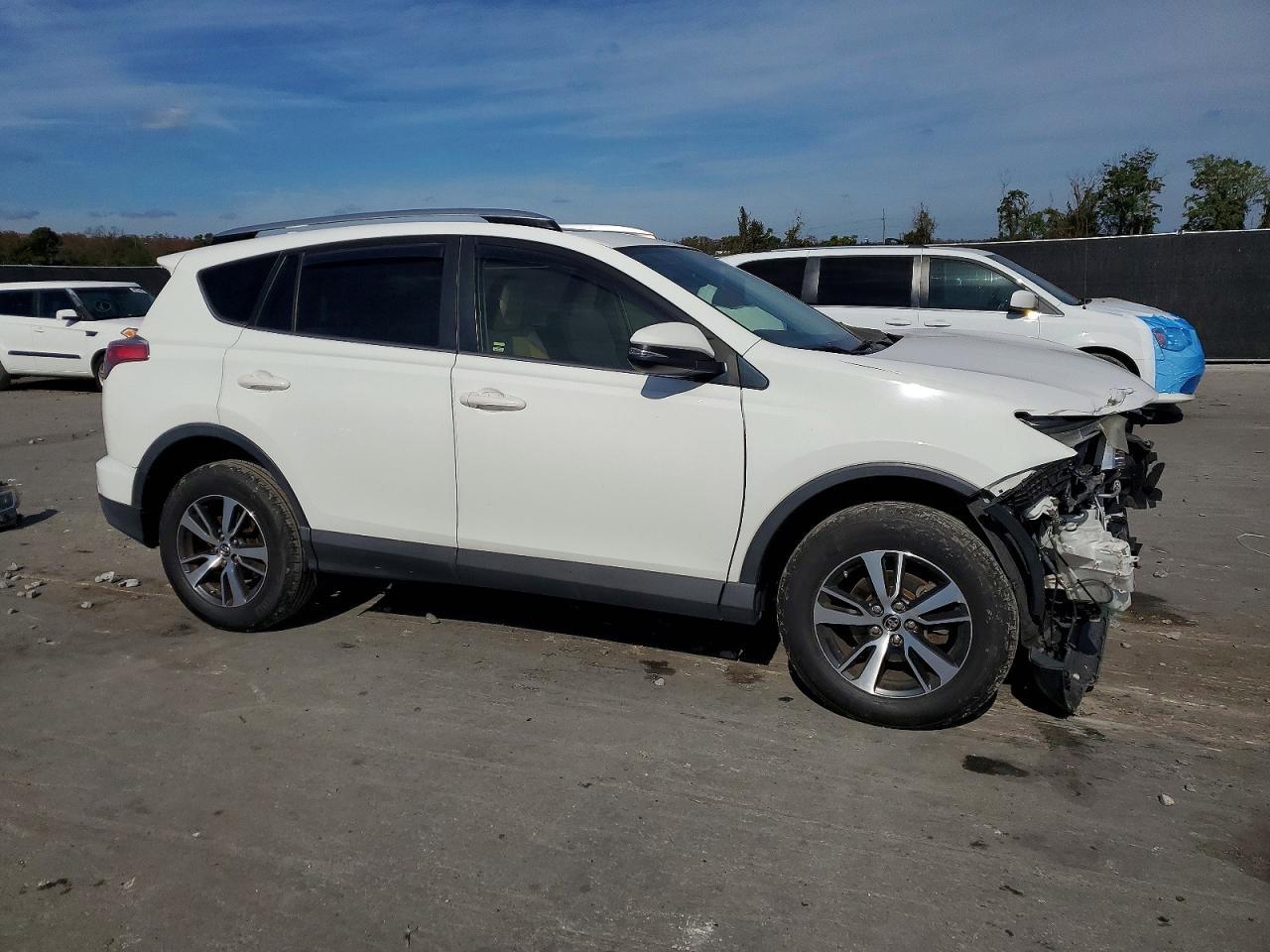 2016 TOYOTA RAV4