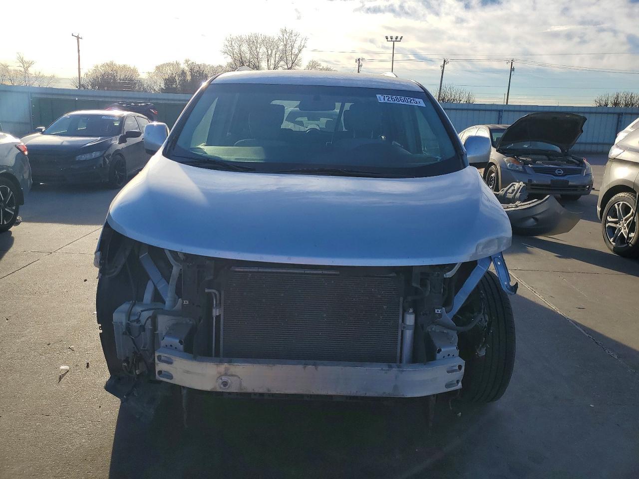 2017 NISSAN Quest