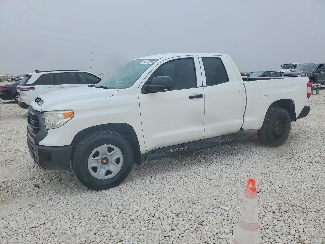 2016 TOYOTA TUNDRA