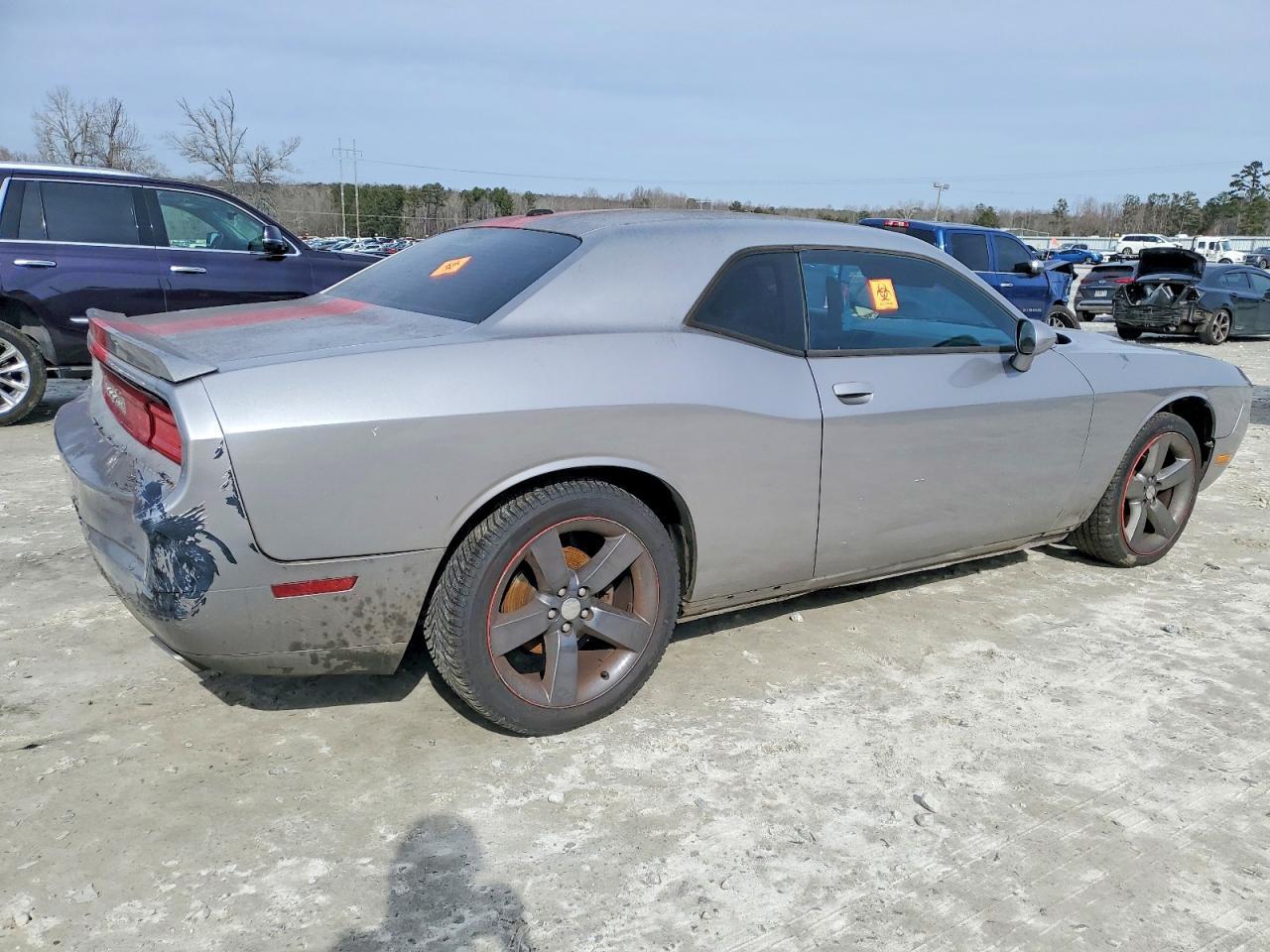 2013 DODGE Challenger
