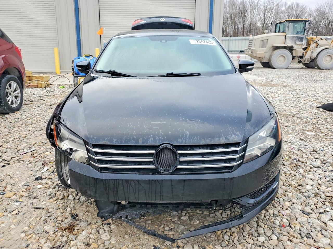 2013 VOLKSWAGEN Passat