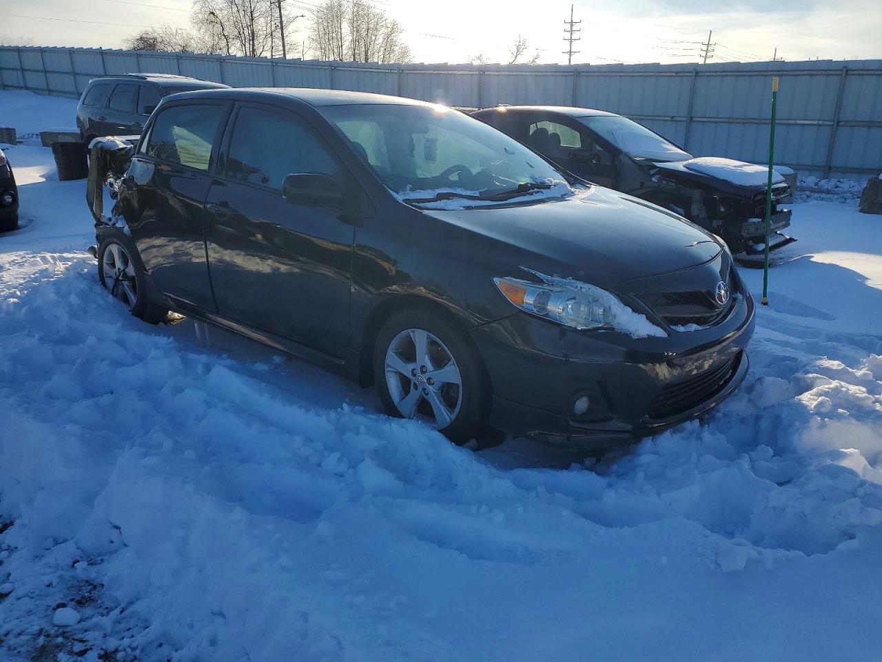 2013 TOYOTA COROLLA