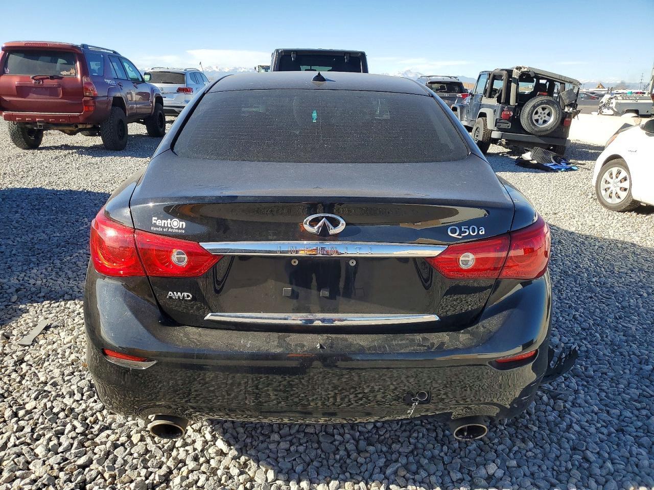 2015 INFINITI Q50