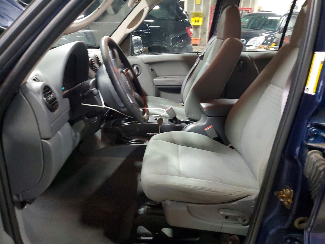 2006 JEEP Liberty