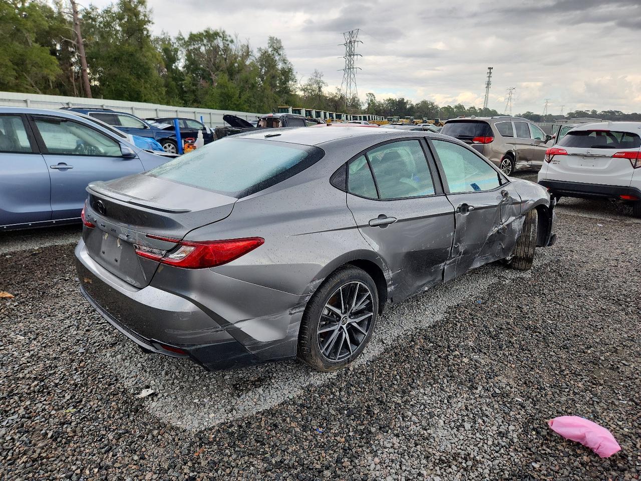 2025 TOYOTA CAMRY