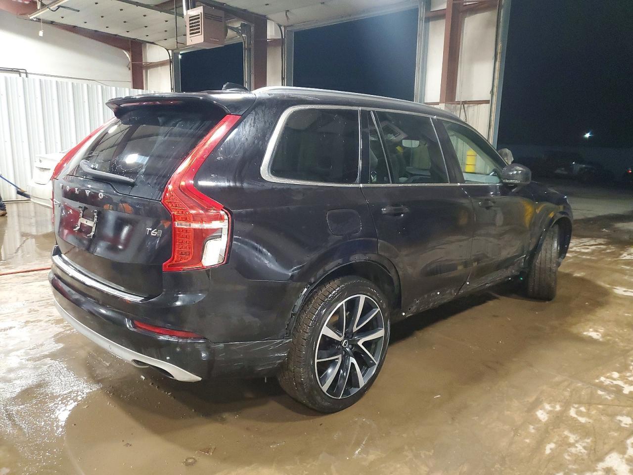 2020 VOLVO XC90
