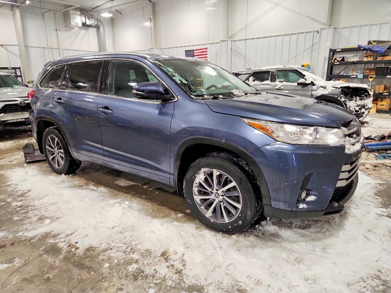 2018 TOYOTA HIGHLANDER