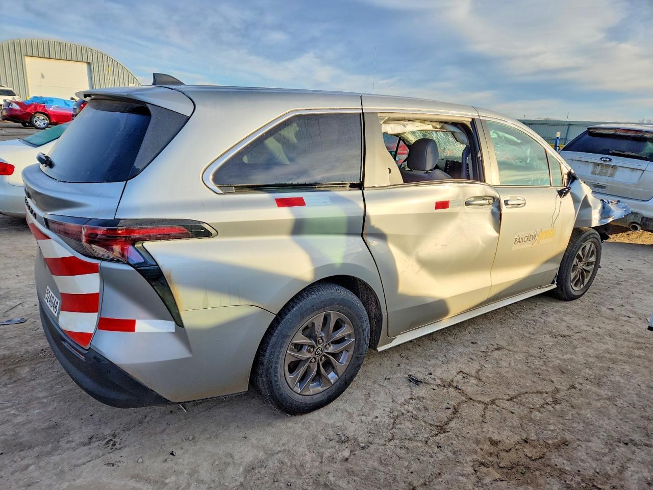 2024 TOYOTA SIENNA