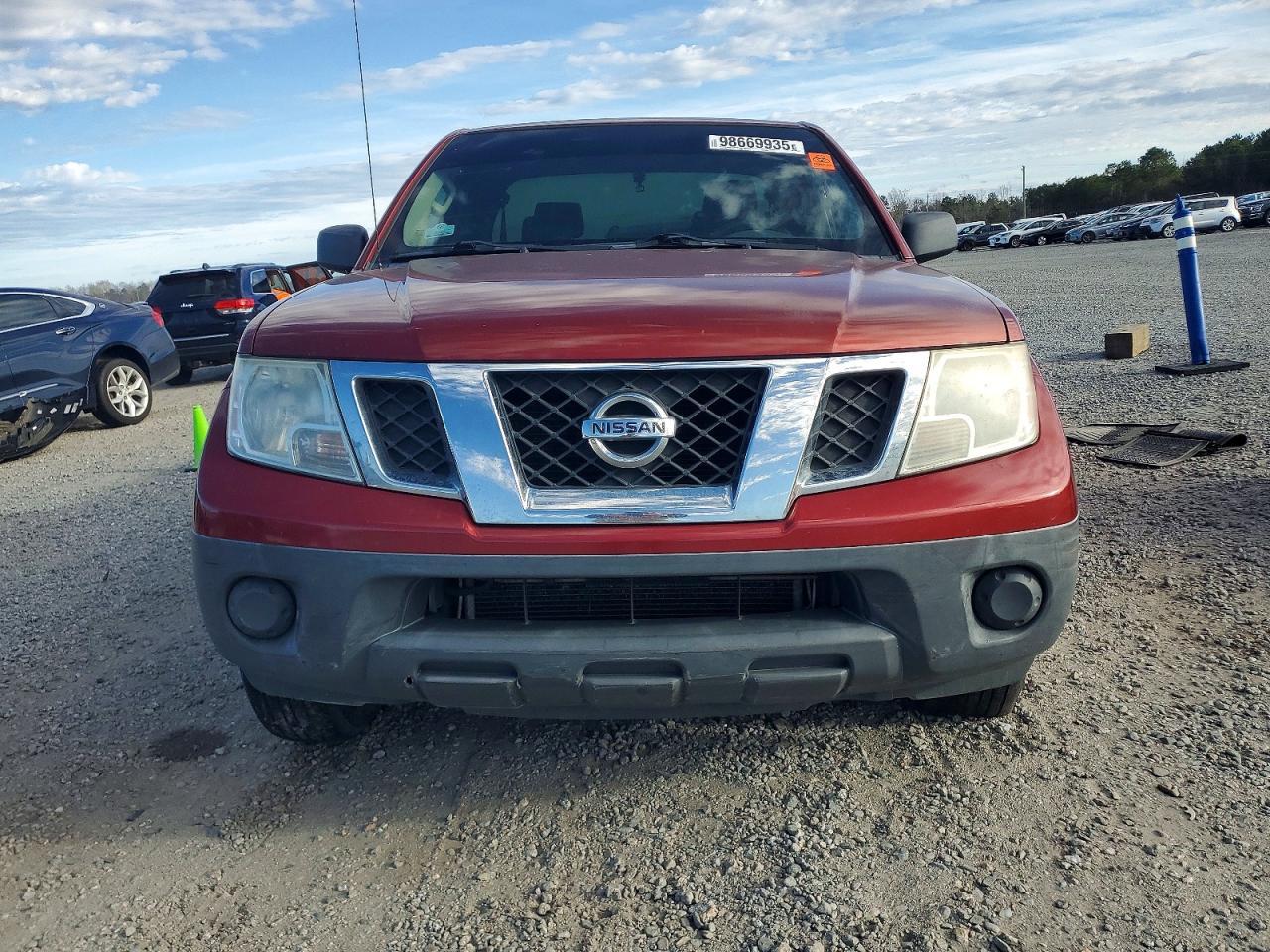 2015 NISSAN Frontier