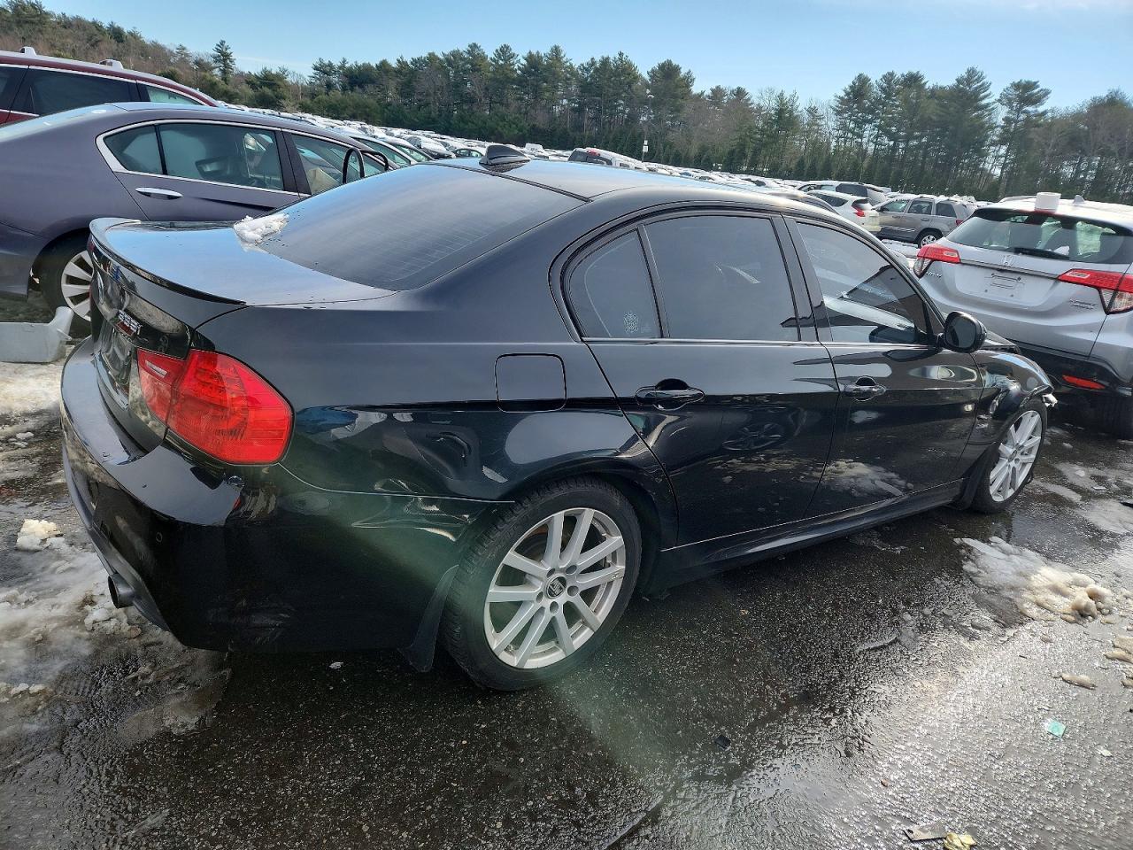 2011 BMW 3 SERIES