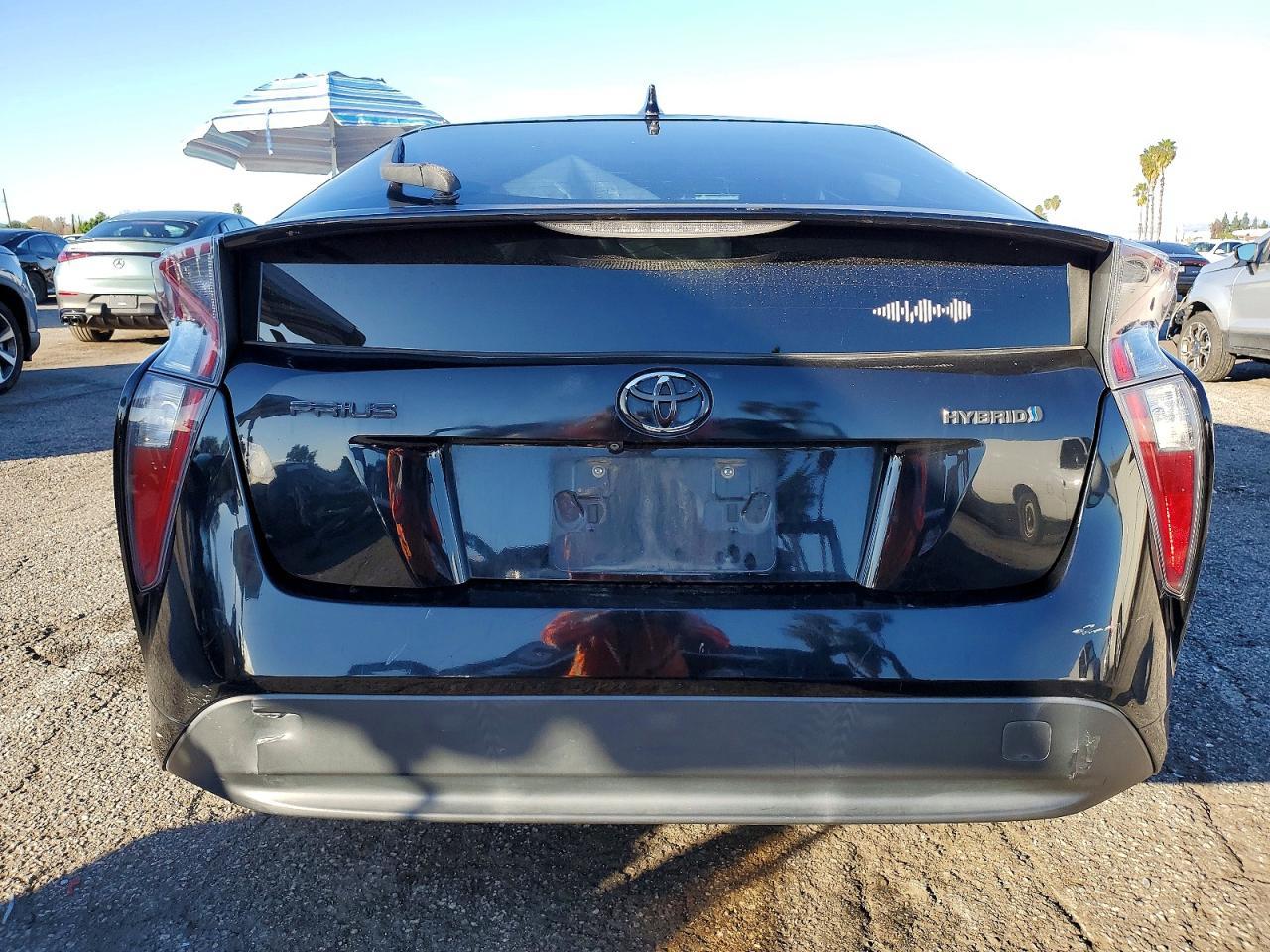 2016 TOYOTA PRIUS