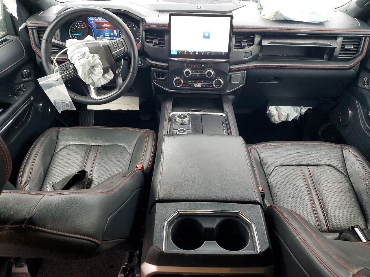 2022 FORD Expedition