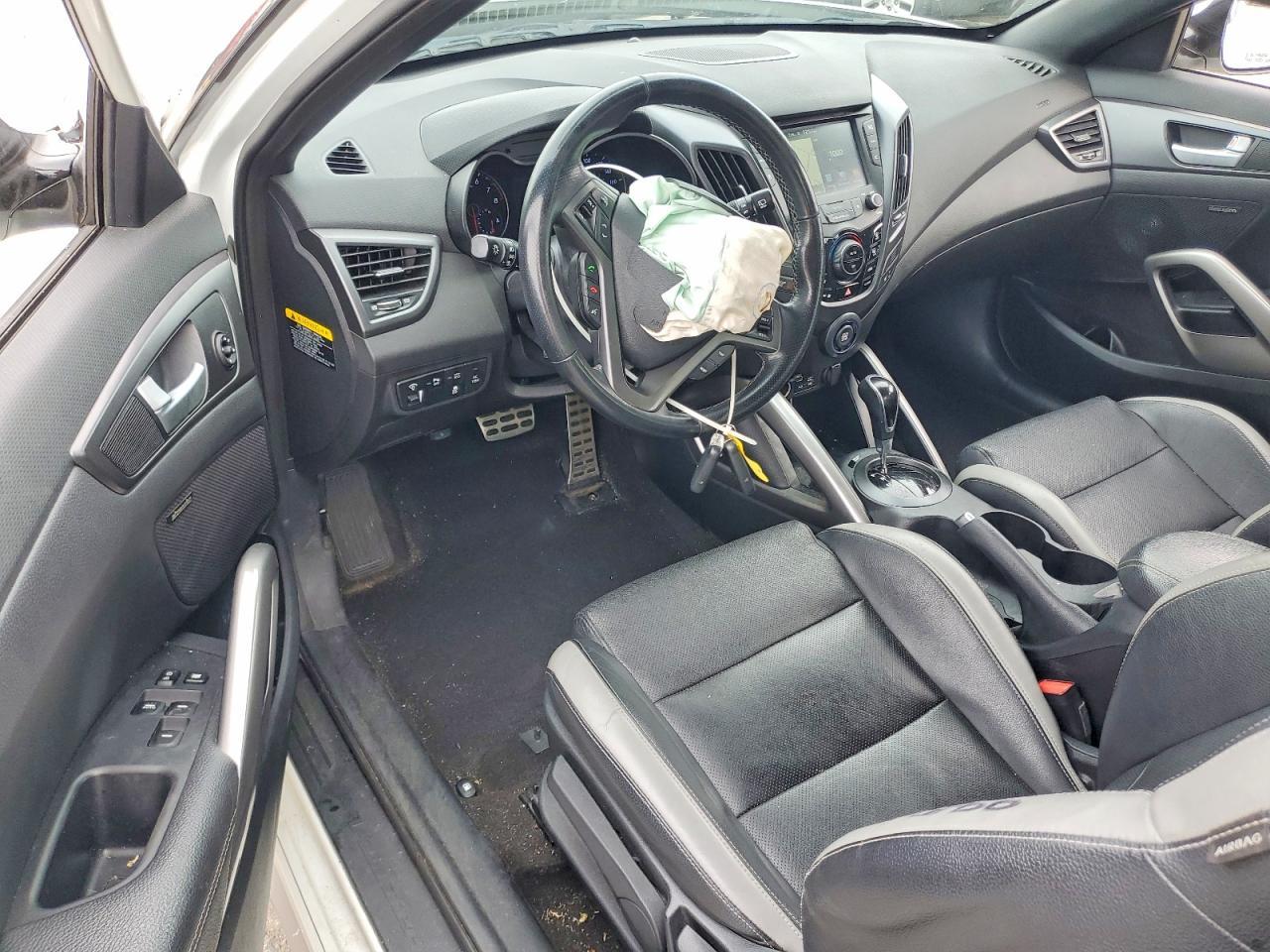 2016 HYUNDAI VELOSTER
