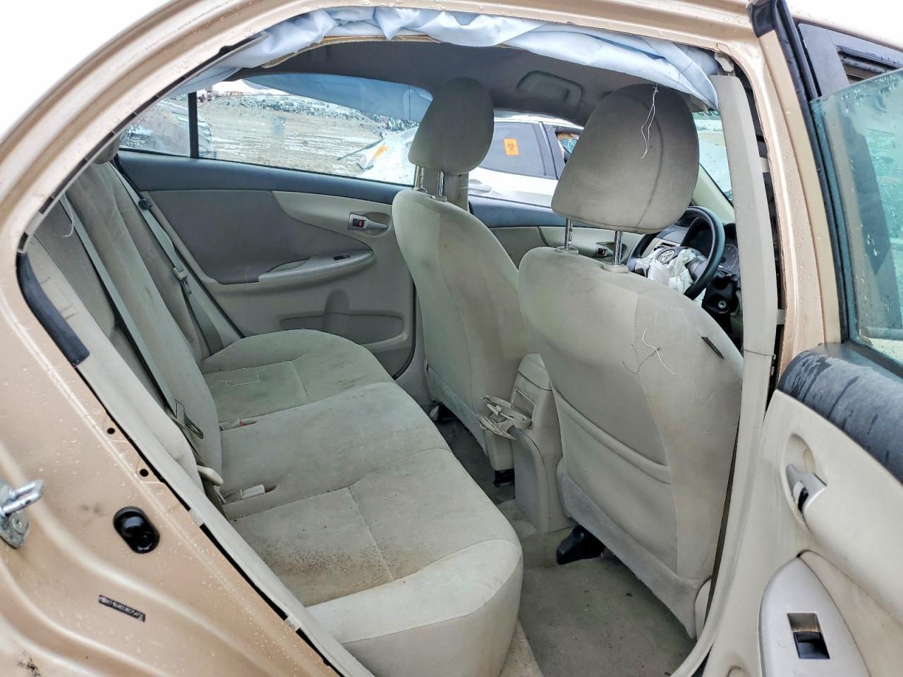 2011 TOYOTA COROLLA