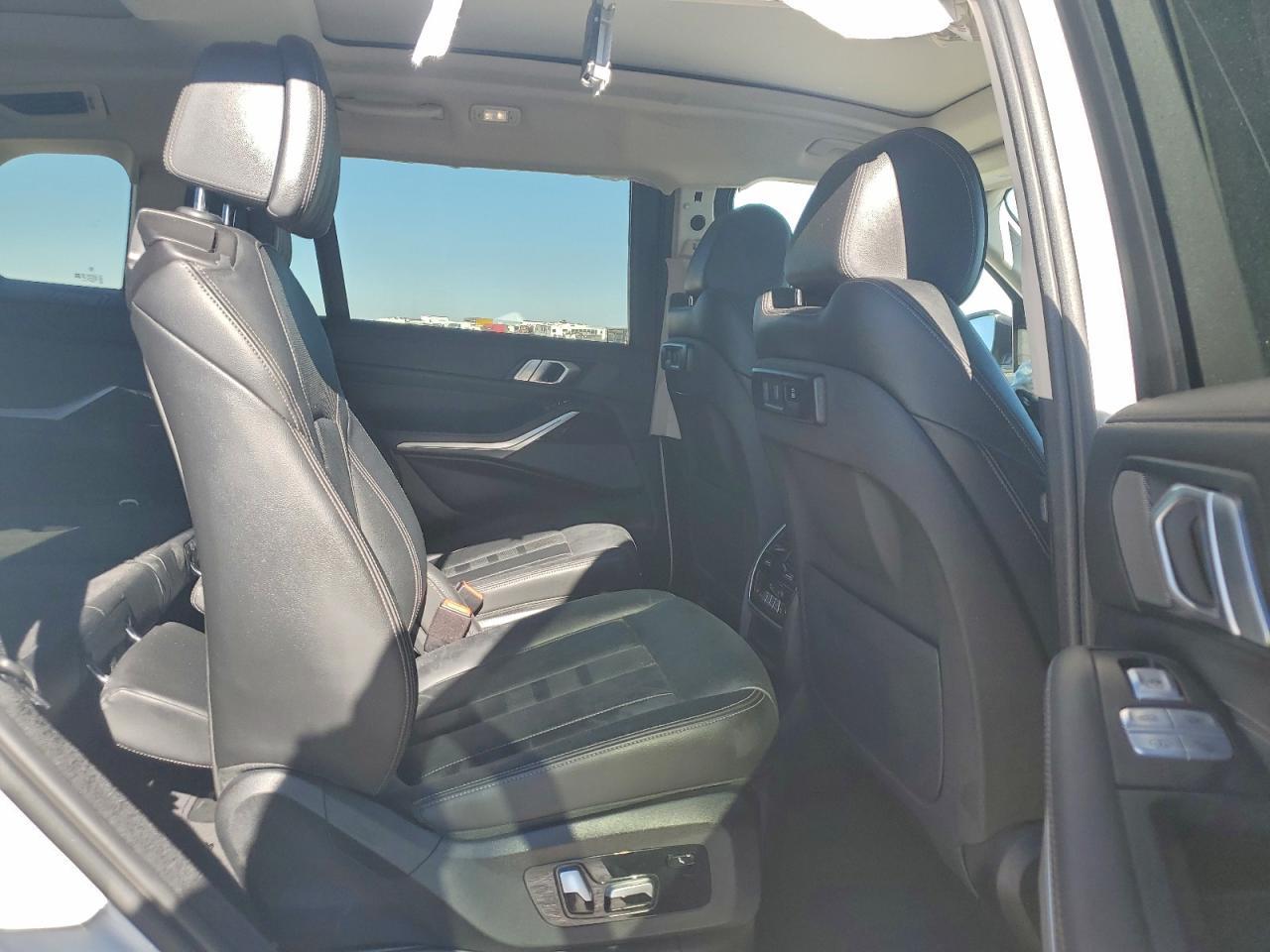 2020 BMW X7