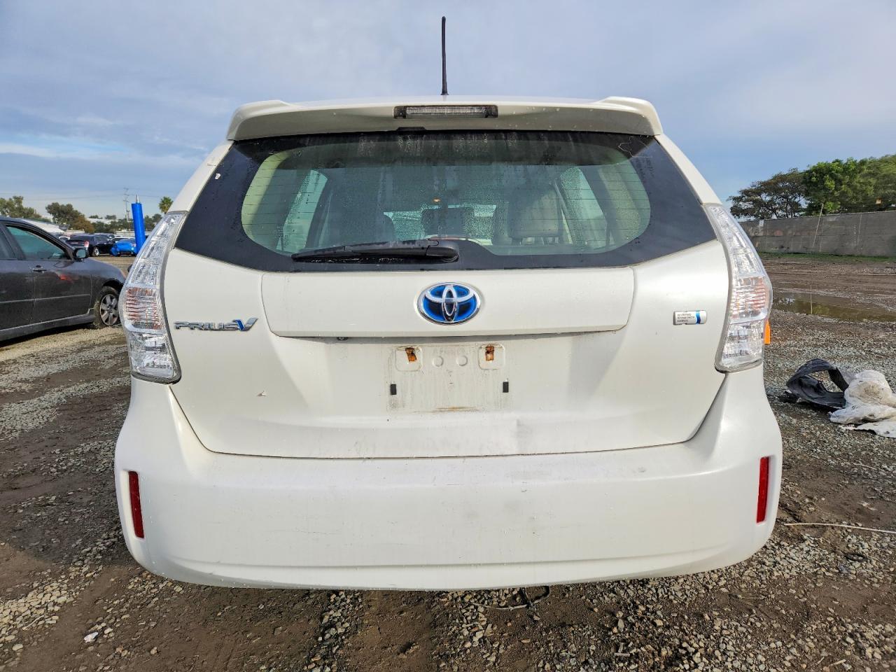 2014 TOYOTA PRIUS V
