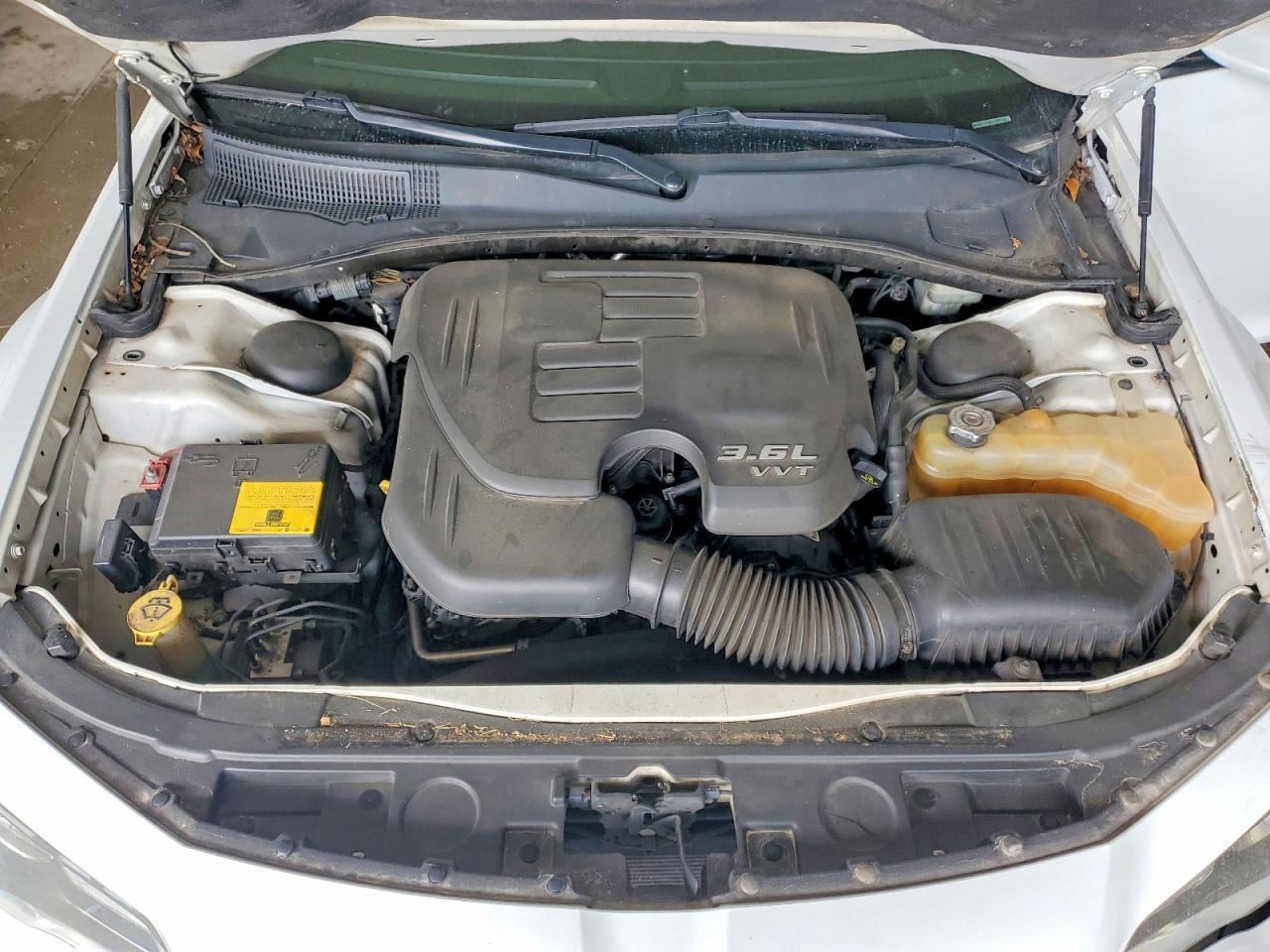 2015 CHRYSLER 300