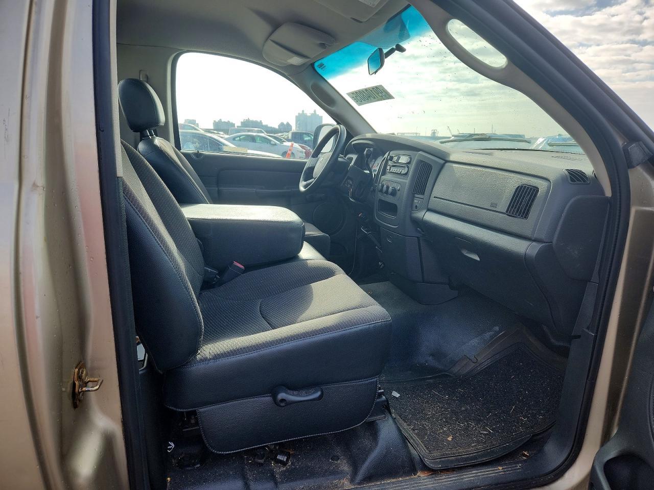 2004 DODGE RAM 1500