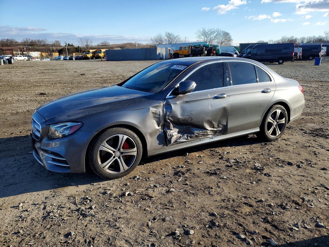 2017 MERCEDES-BENZ E-Class