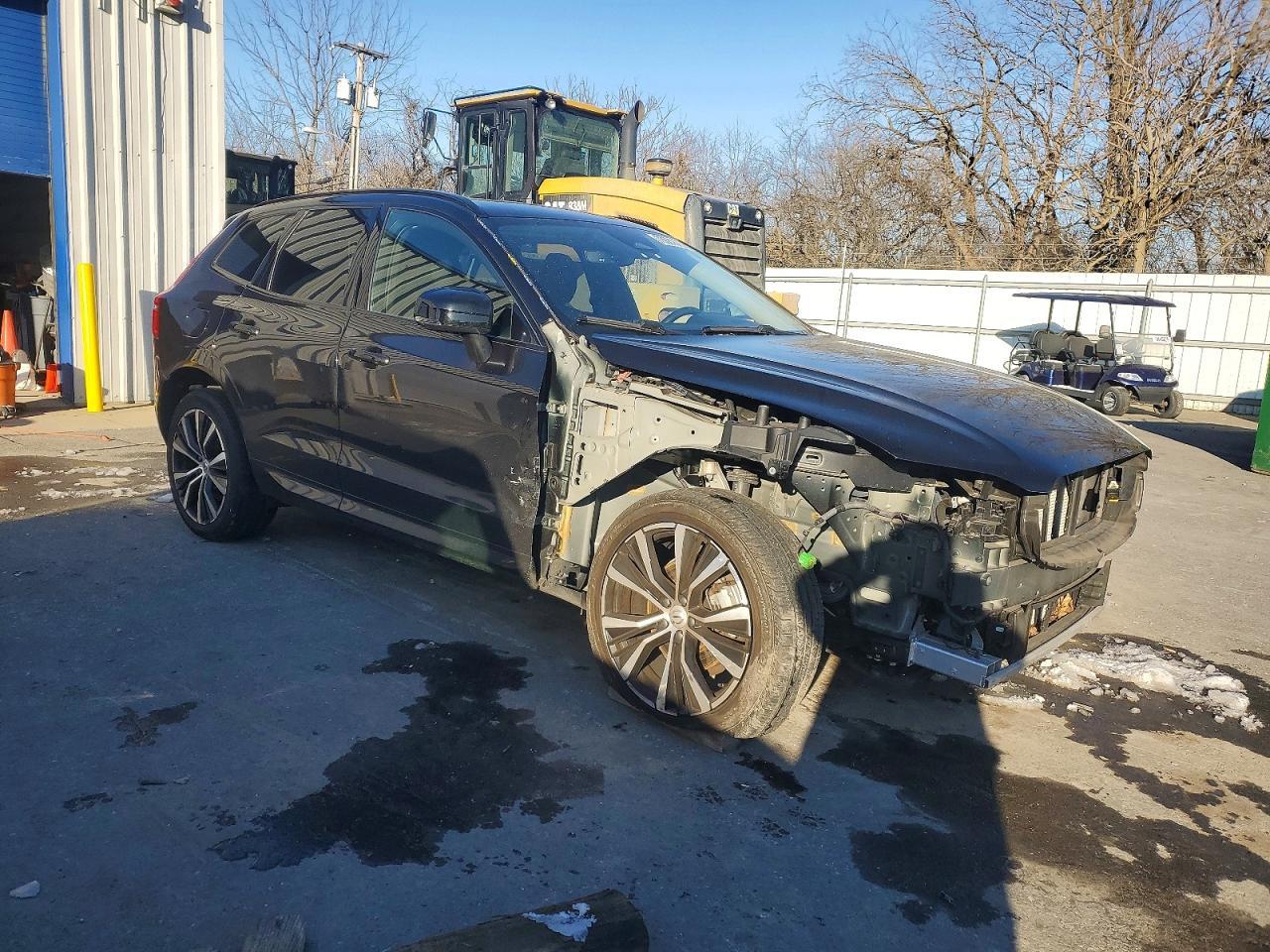 2023 VOLVO XC60