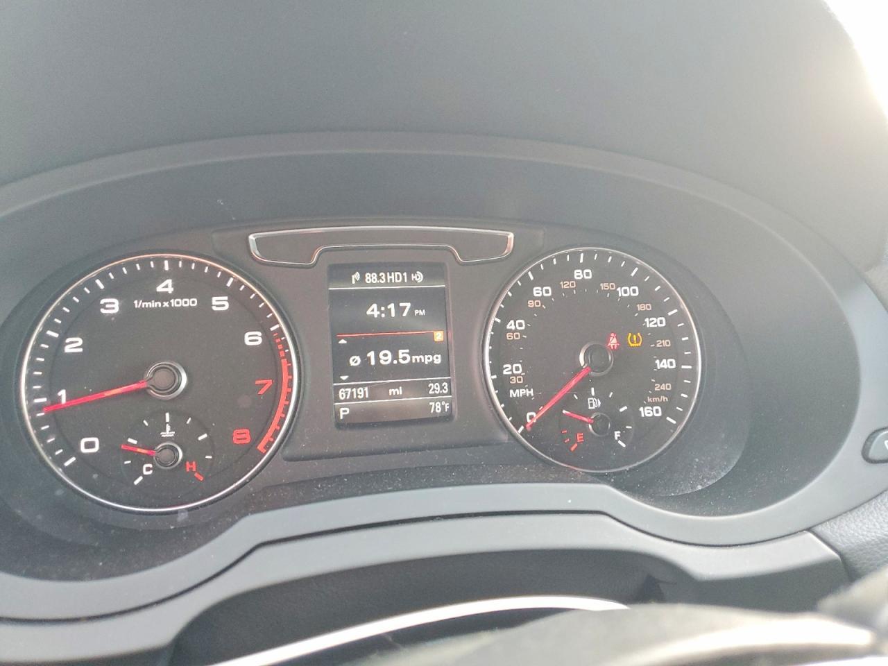 2017 AUDI Q3