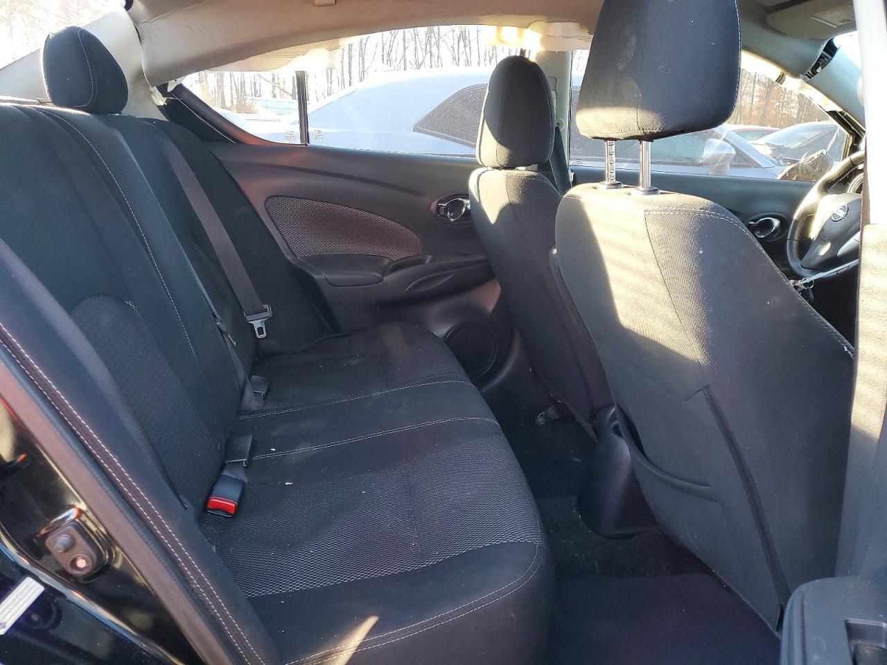 2017 NISSAN VERSA