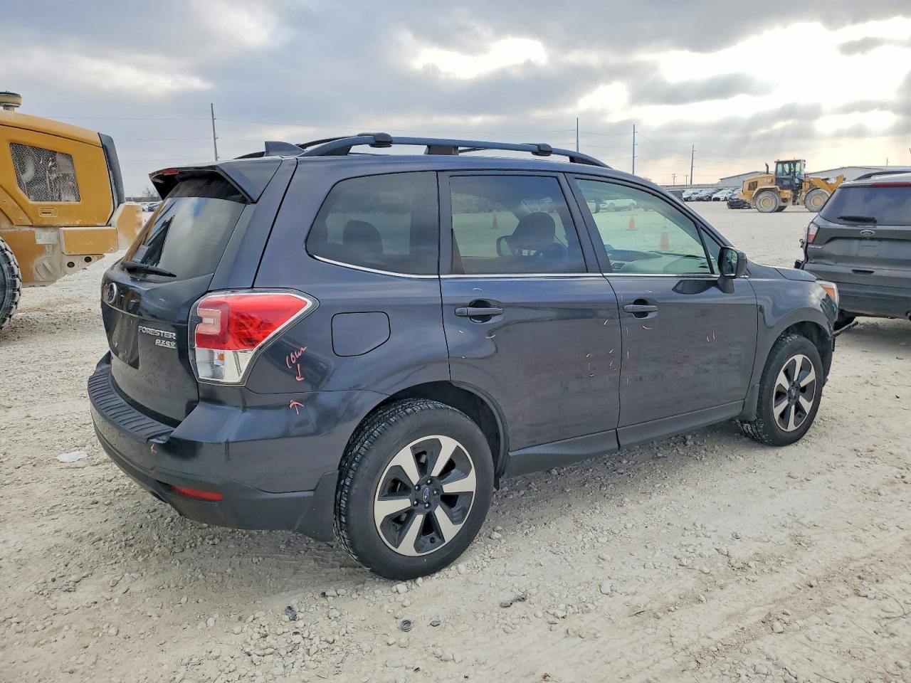 2017 SUBARU FORESTER