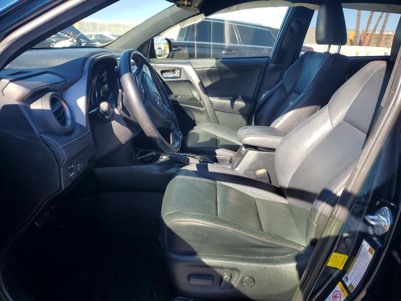 2017 TOYOTA RAV4