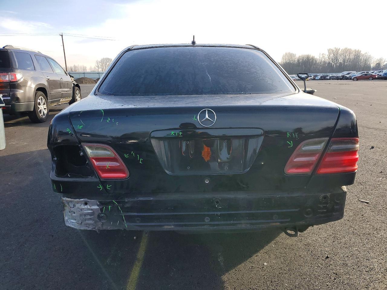 2001 MERCEDES-BENZ E-Class
