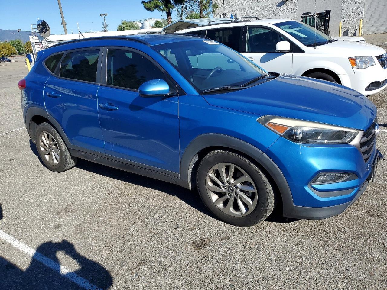 2016 HYUNDAI TUCSON