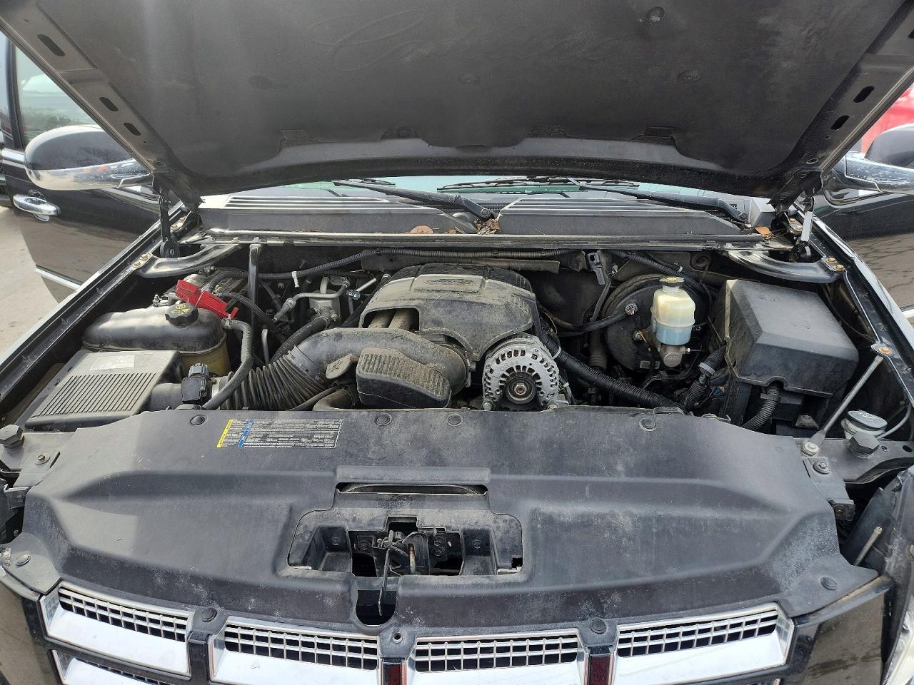 2011 CADILLAC ESCALADE