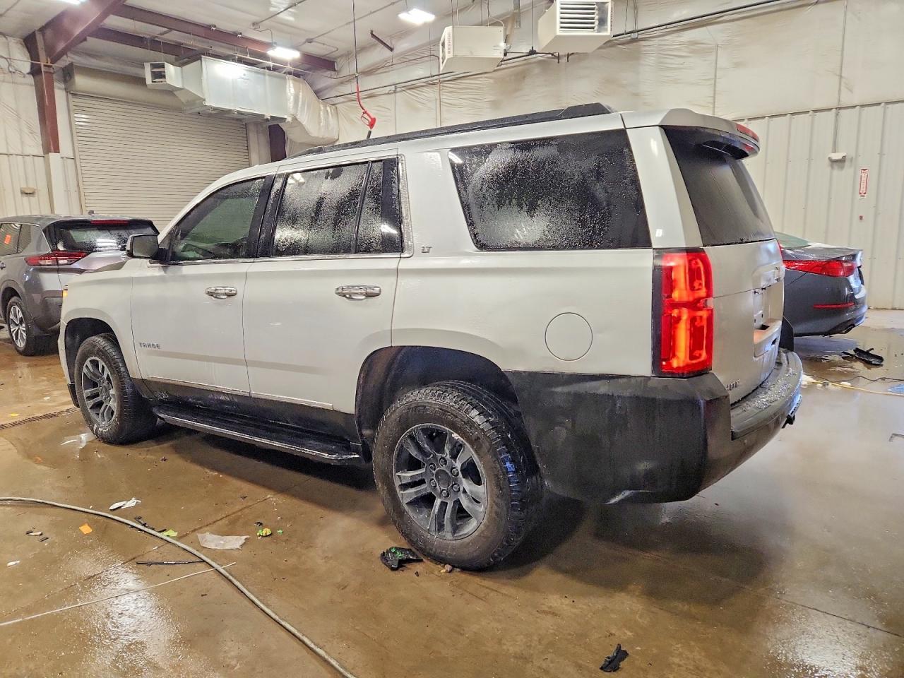 2016 CHEVROLET Tahoe