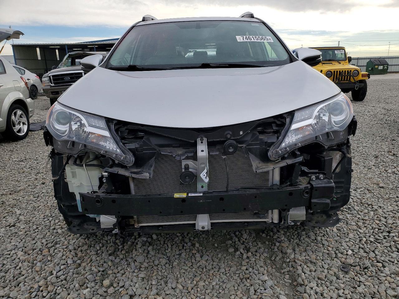 2015 TOYOTA RAV4