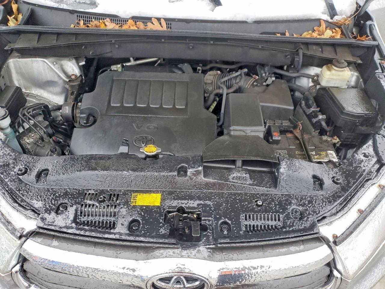 2015 TOYOTA HIGHLANDER