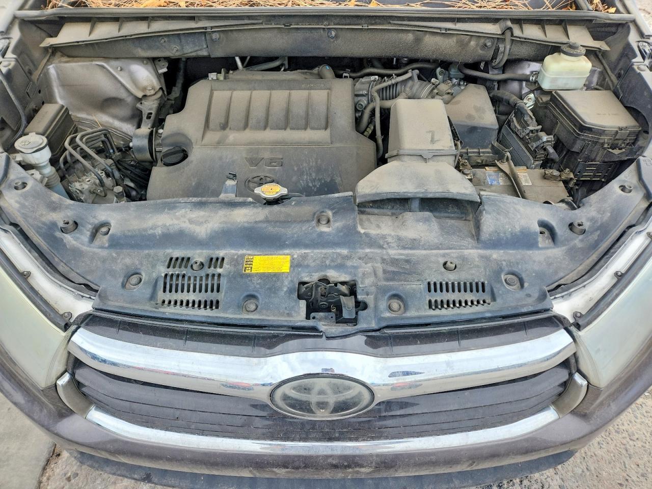2015 TOYOTA HIGHLANDER
