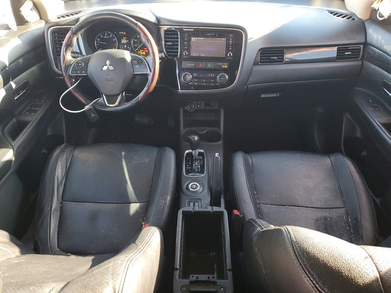 2016 MITSUBISHI outlander